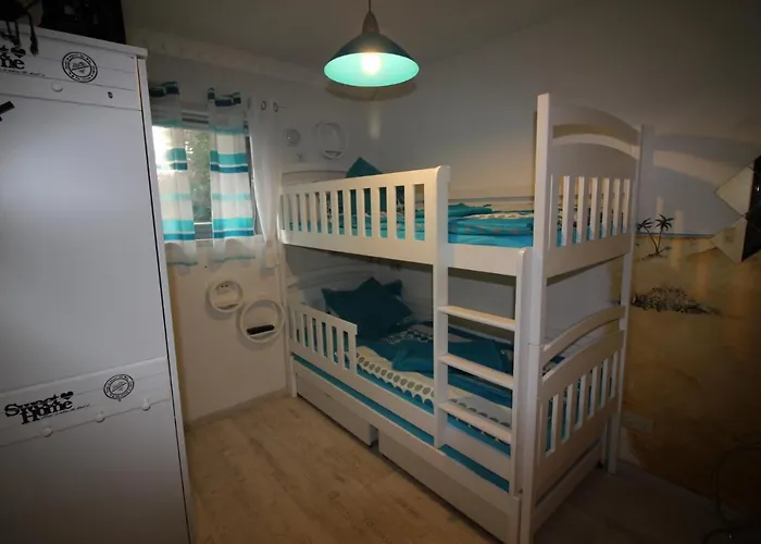 Haus Abbi, Ferienwohnung mit Schwimmbad