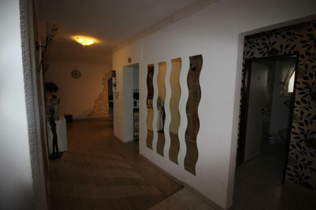 Apartment Haus Abbi, Mit Schwimmbad Hage